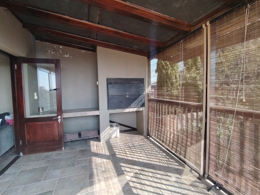 3 Bedroom Property for Sale in Pentagon Park Free State